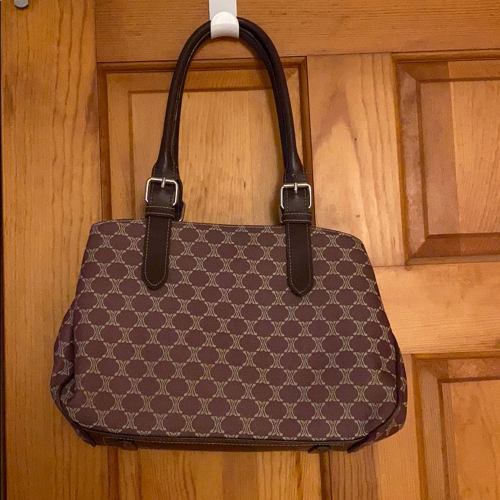 Medium size Nine West pocketbook